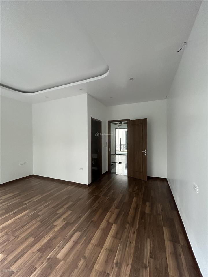 Cho thuê nhà 65m², hoàn thiện 5 tầng, 11 triệu/ tháng