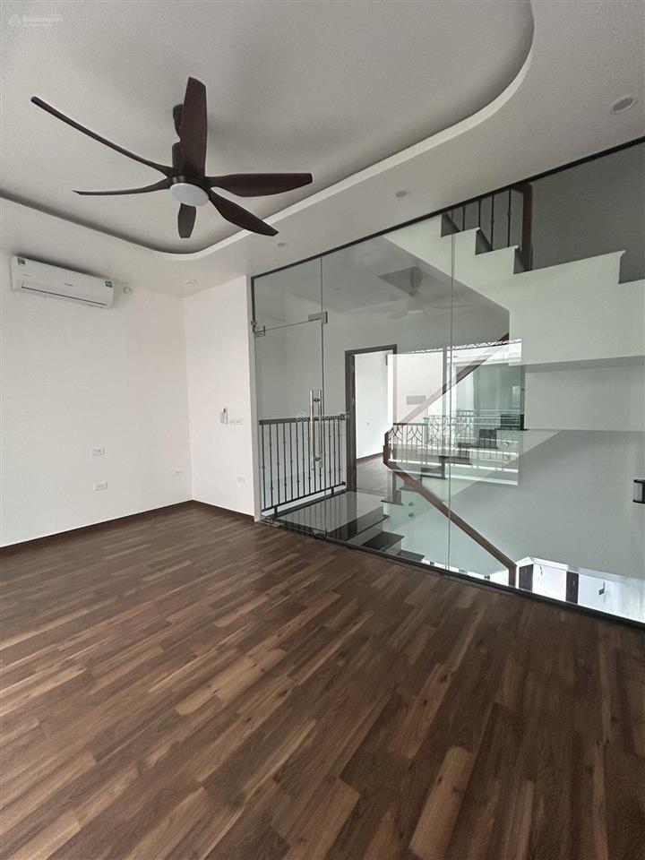 Cho thuê nhà 65m², hoàn thiện 5 tầng, 11 triệu/ tháng