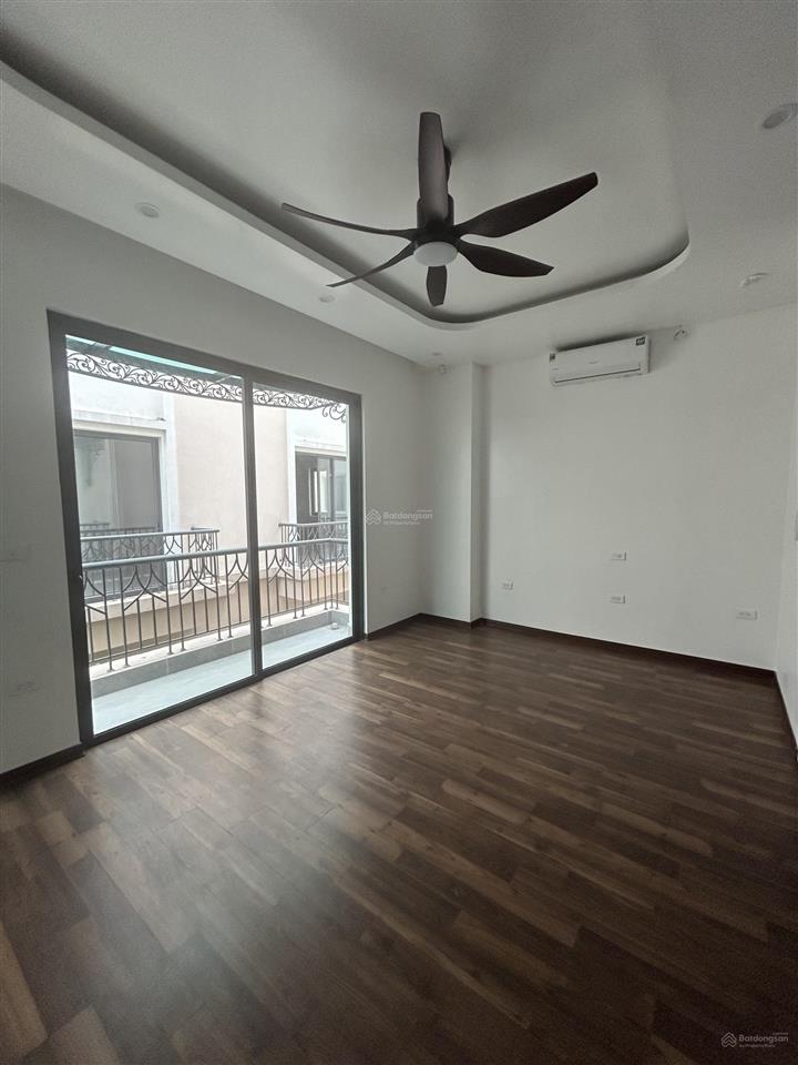 Cho thuê nhà 65m², hoàn thiện 5 tầng, 11 triệu/ tháng