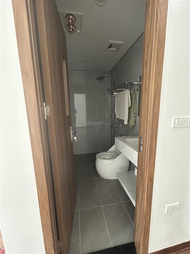 Cho thuê nhà 65m², hoàn thiện 5 tầng, 11 triệu/ tháng