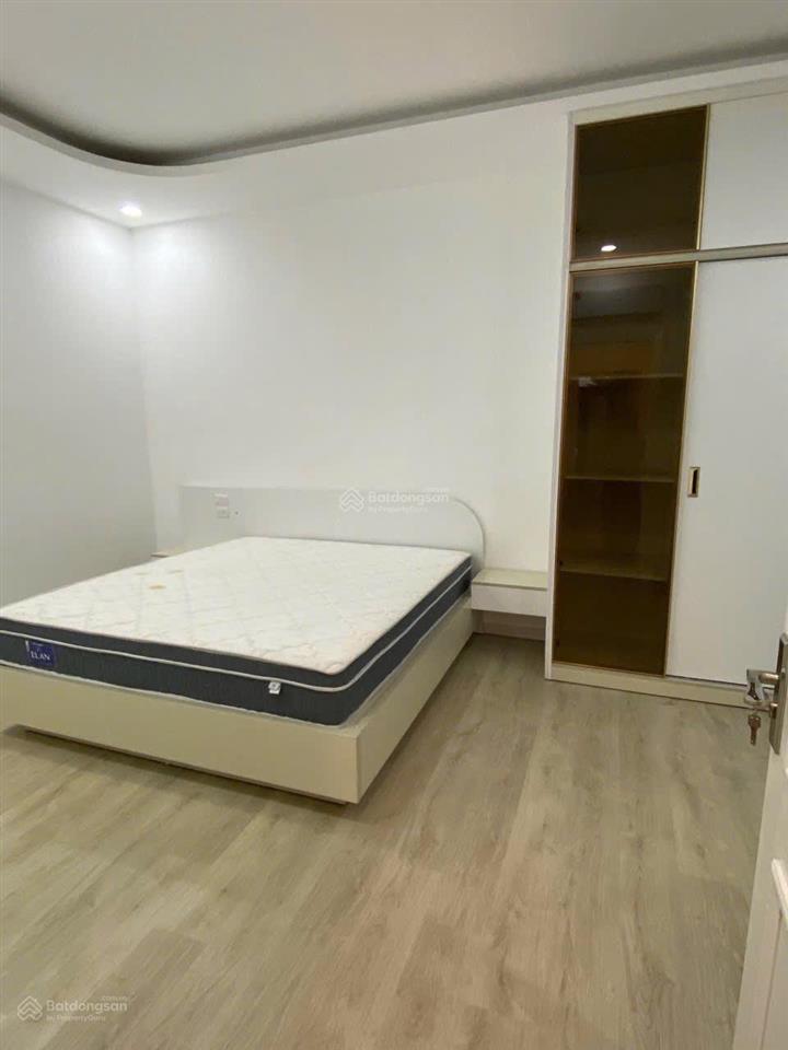 Cần cho thuê biệt thự tứ lập tại vinhomes ocean park 3 full đồ, 30 triệu/1 tháng