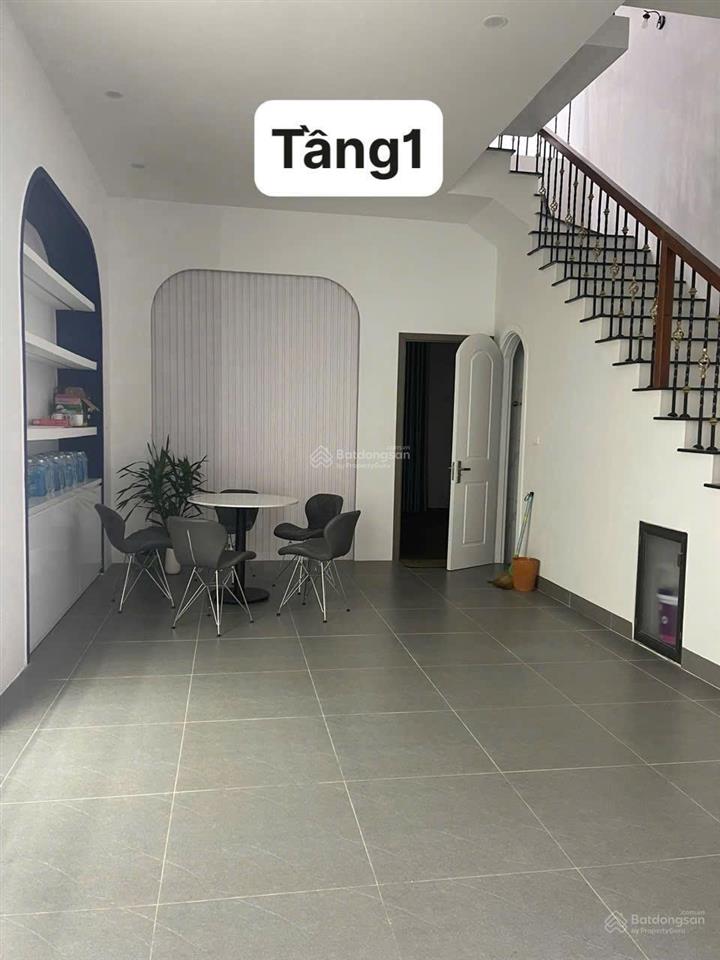 Cần cho thuê nhà ht5t tại vinhomes ocean park 2, 18triệu/1 tháng bao phí