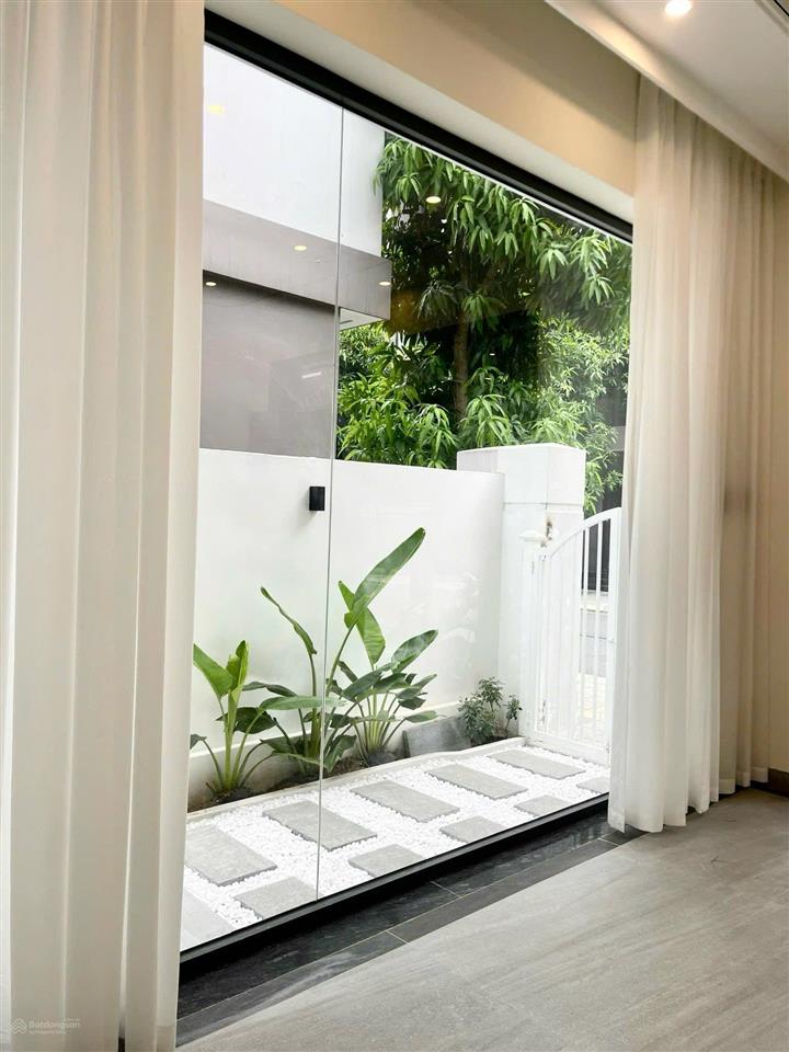 Cho thuê nhà ht2t full nội thất 10 triệu/1 tháng tại vinhomes ocean park 3
