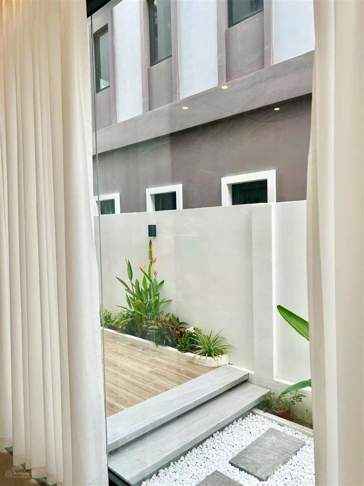 Cho thuê nhà ht2t full nội thất 10 triệu/1 tháng tại vinhomes ocean park 3