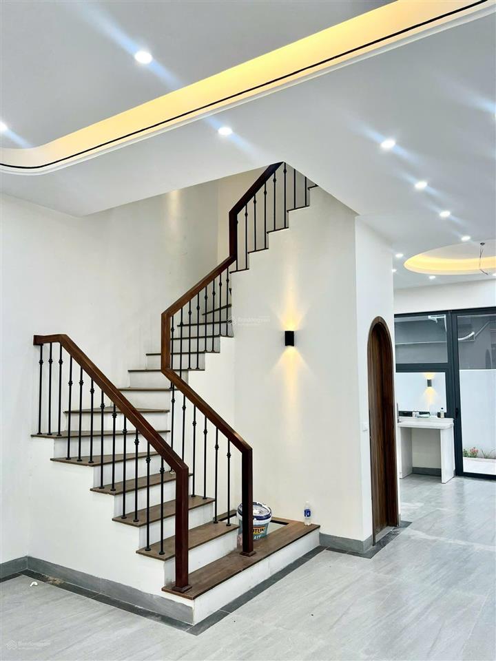 Cho thuê nhà ht2t full nội thất 10 triệu/1 tháng tại vinhomes ocean park 3
