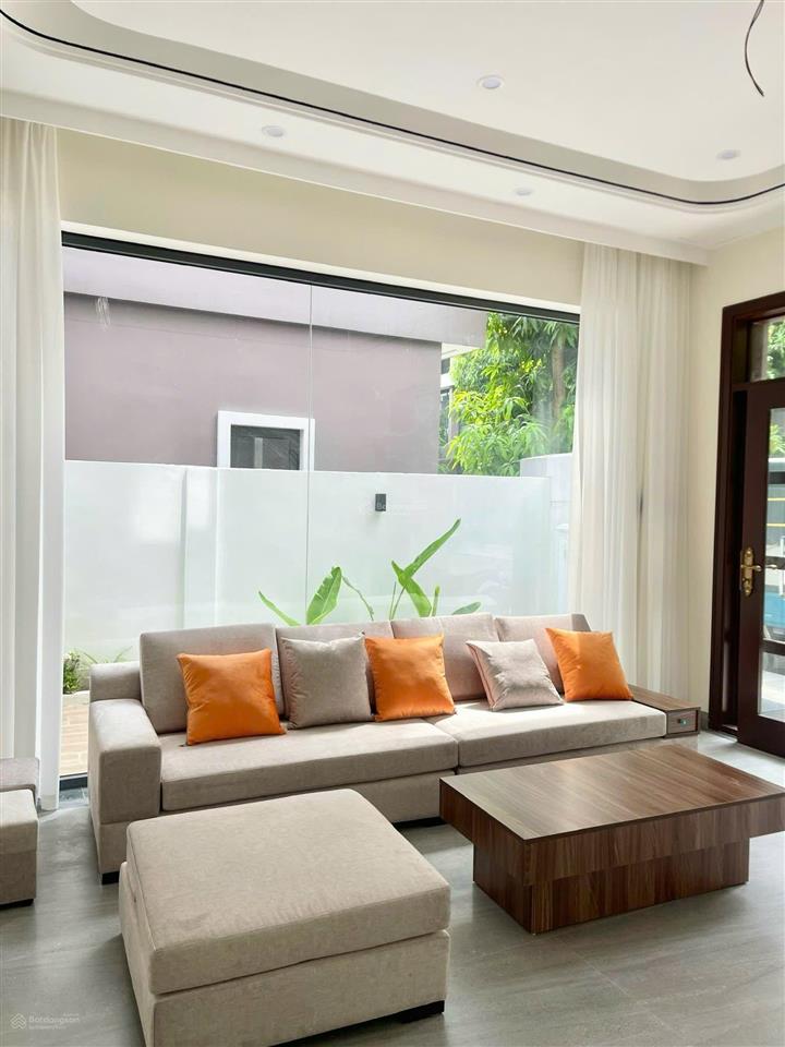 Cho thuê nhà ht2t full nội thất 10 triệu/1 tháng tại vinhomes ocean park 3