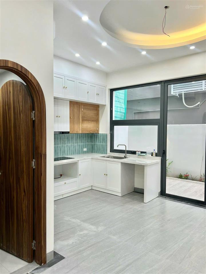 Cho thuê nhà ht2t full nội thất 10 triệu/1 tháng tại vinhomes ocean park 3