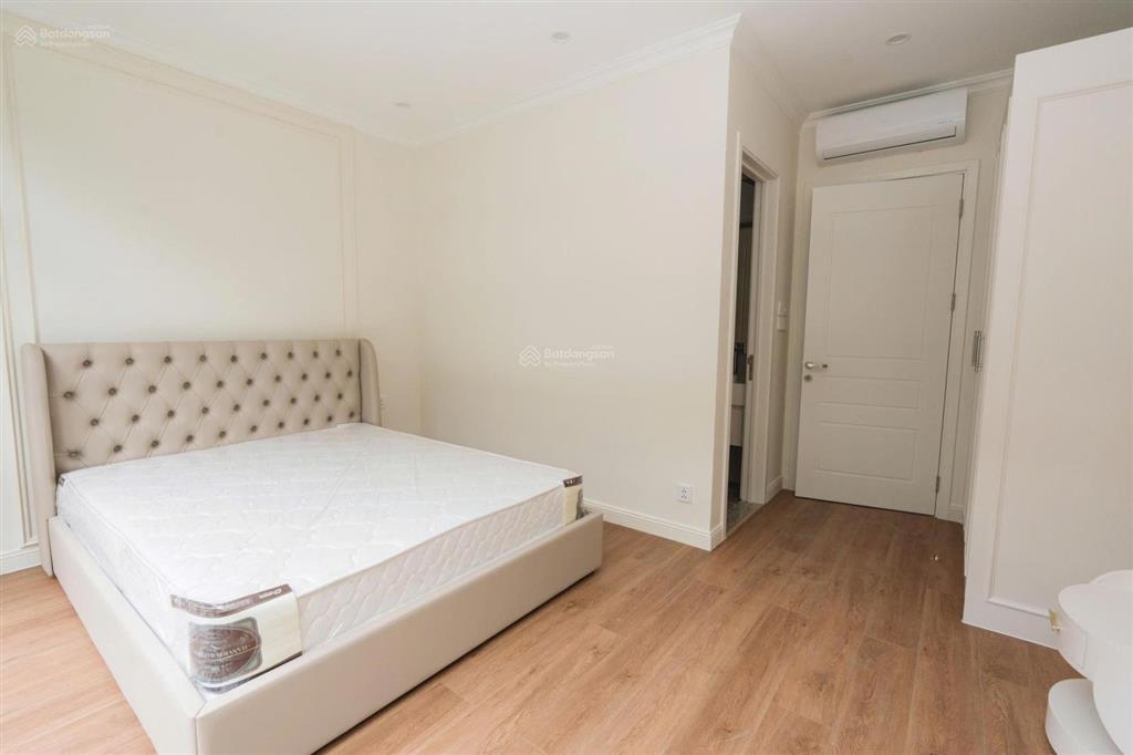 Cần cho thuê nhà liền kề 78m2 ở vin 3, 12 triệu/1 tháng bao phí dịch vụ, vinhomes ocean park 3