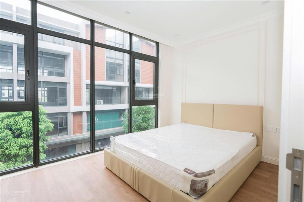 Cần cho thuê nhà liền kề 78m2 ở vin 3, 12 triệu/1 tháng bao phí dịch vụ, vinhomes ocean park 3