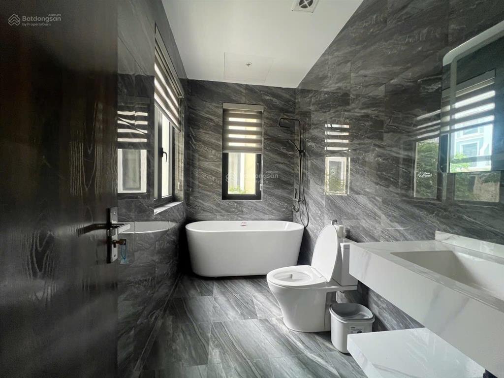 Cần cho thuê nhà 5 tầng, vin 3, full đồ 18tr/ tháng