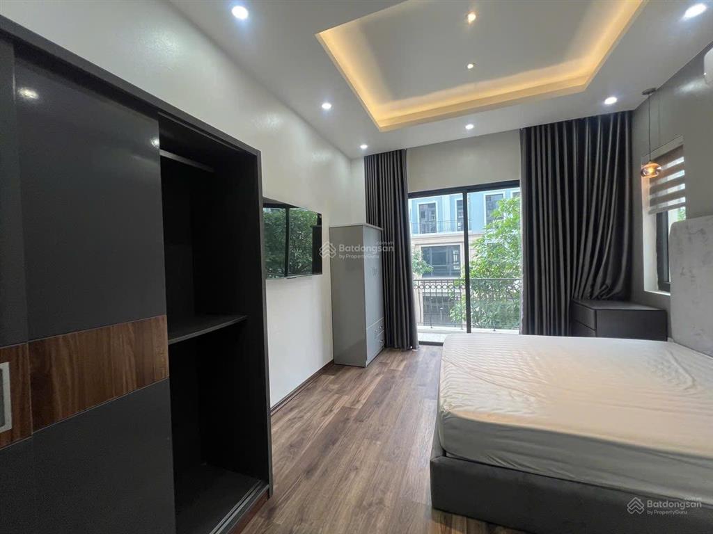 Cần cho thuê nhà 5 tầng, vin 3, full đồ 18tr/ tháng