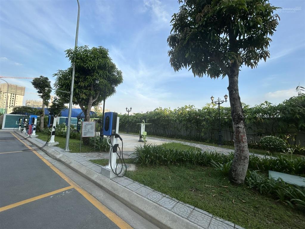 Cần bán gấp căn liền kề 68m2 để đi nước ngoài, 8,6 tỷ, vinhomes ocean park 3