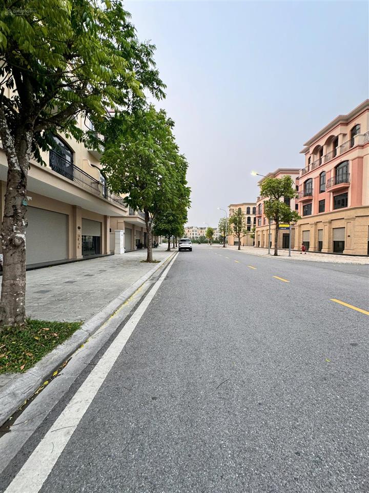 Cho thuê nhà 70m2 hoàn thiện 2 tầng ở chà là 8triệu/1 tháng (bao phí)
