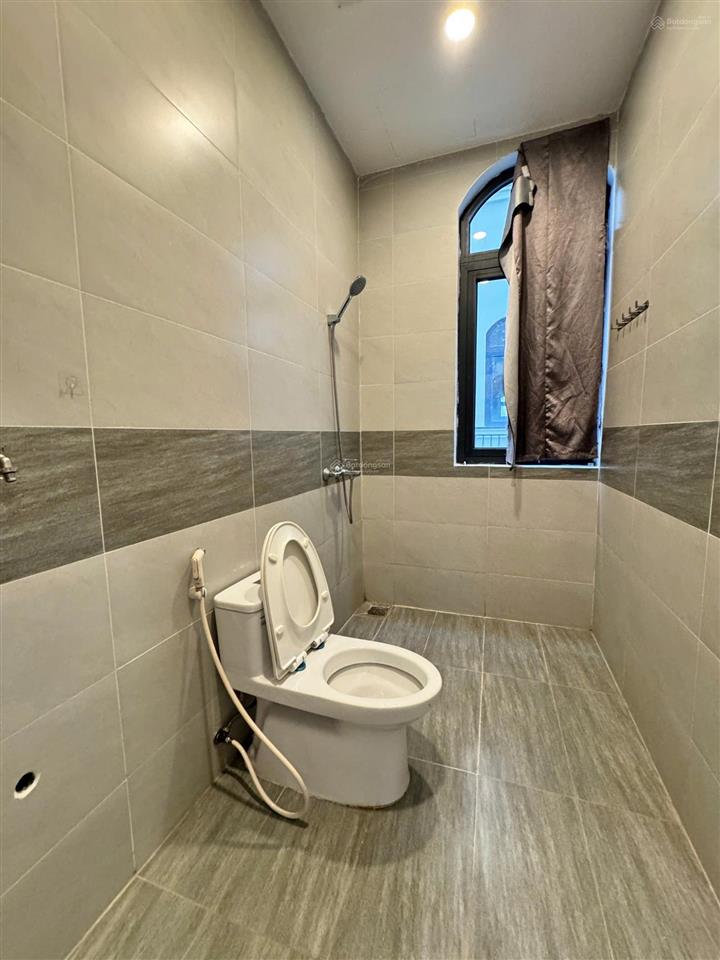 Cho thuê nhà 70m2 hoàn thiện 2 tầng ở chà là 8triệu/1 tháng (bao phí)