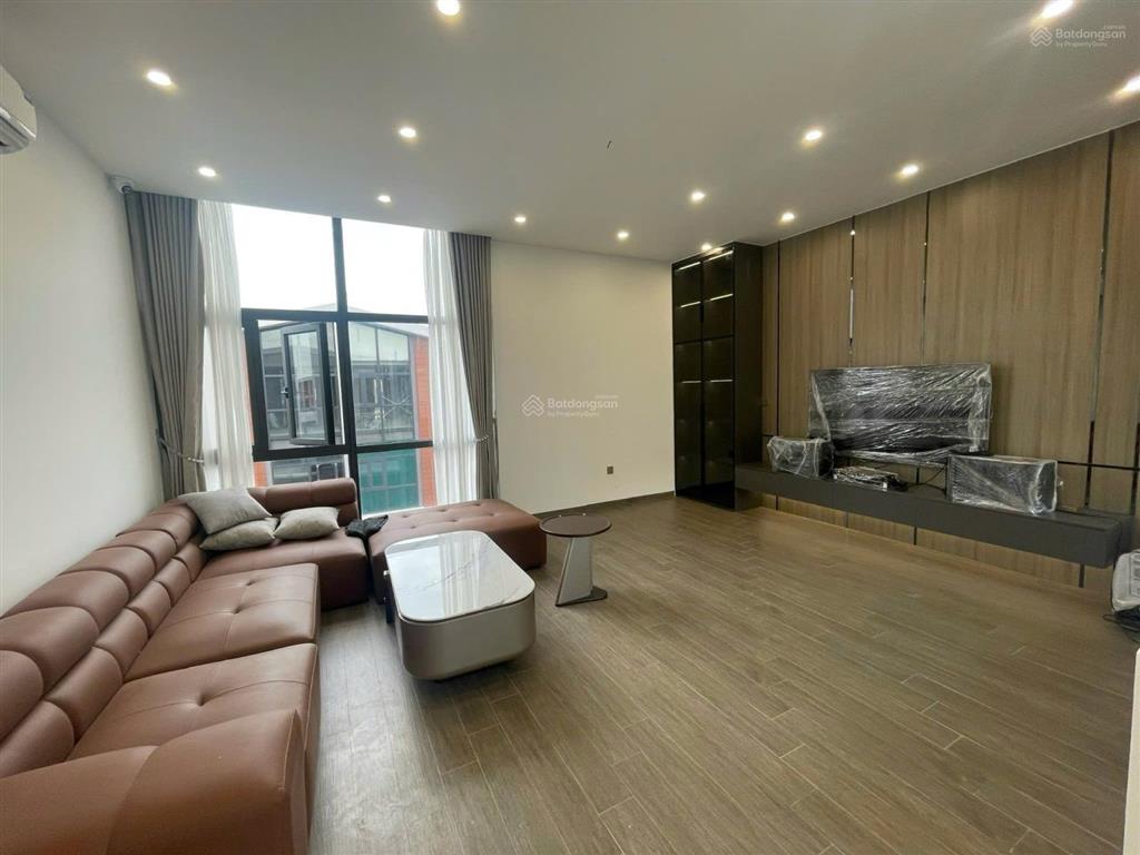 22 triệu/1 tháng nhà 5 tầng, full đồ, nội thất luxury tại vin 3