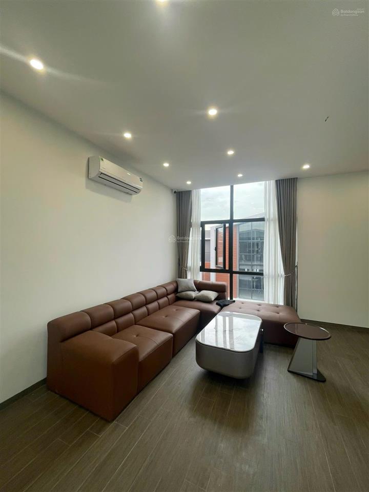 22 triệu/1 tháng nhà 5 tầng, full đồ, nội thất luxury tại vin 3