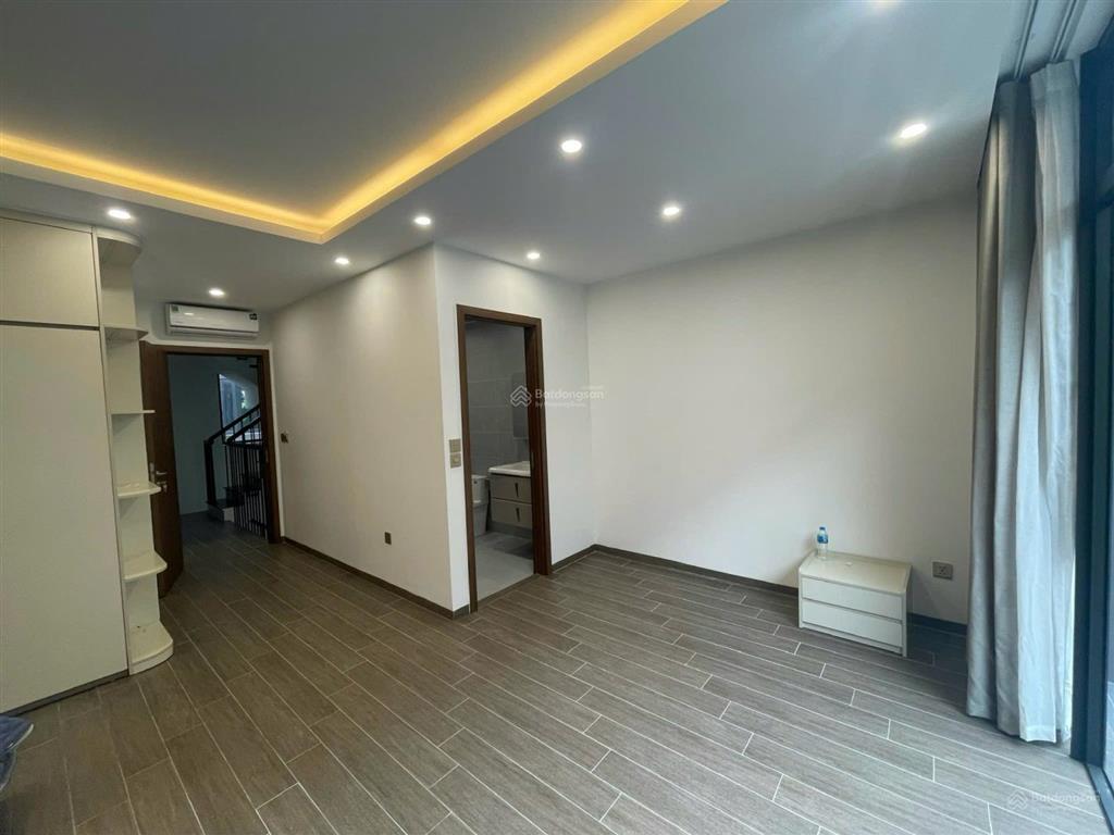 22 triệu/1 tháng nhà 5 tầng, full đồ, nội thất luxury tại vin 3