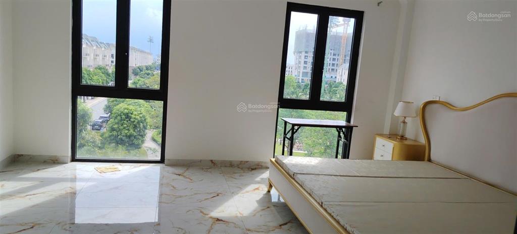 Cho thuê shophouse 5 tầng, trung tâm vin 2,3, 37 triệu/1 tháng, 2 mặt tiền