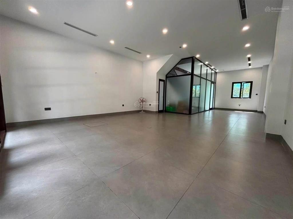 Cho thuê nhà hoàn thiện 1 tầng 5 triệu bao phí tại phố biển vin 3