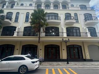 Cần bán gấp nhà liền kề 7,8 tỷ bao phí, diện tích 63m2 tại vin 2, sẵn sổ sang tên, hướng đông nam