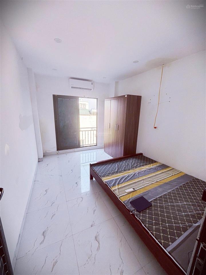 Cho thuê gấp nhà trọ 2pn, 1wc, 16m2 tại 18a  ngõ 9 sau làng thượng phúc, 2 triệu vnd
