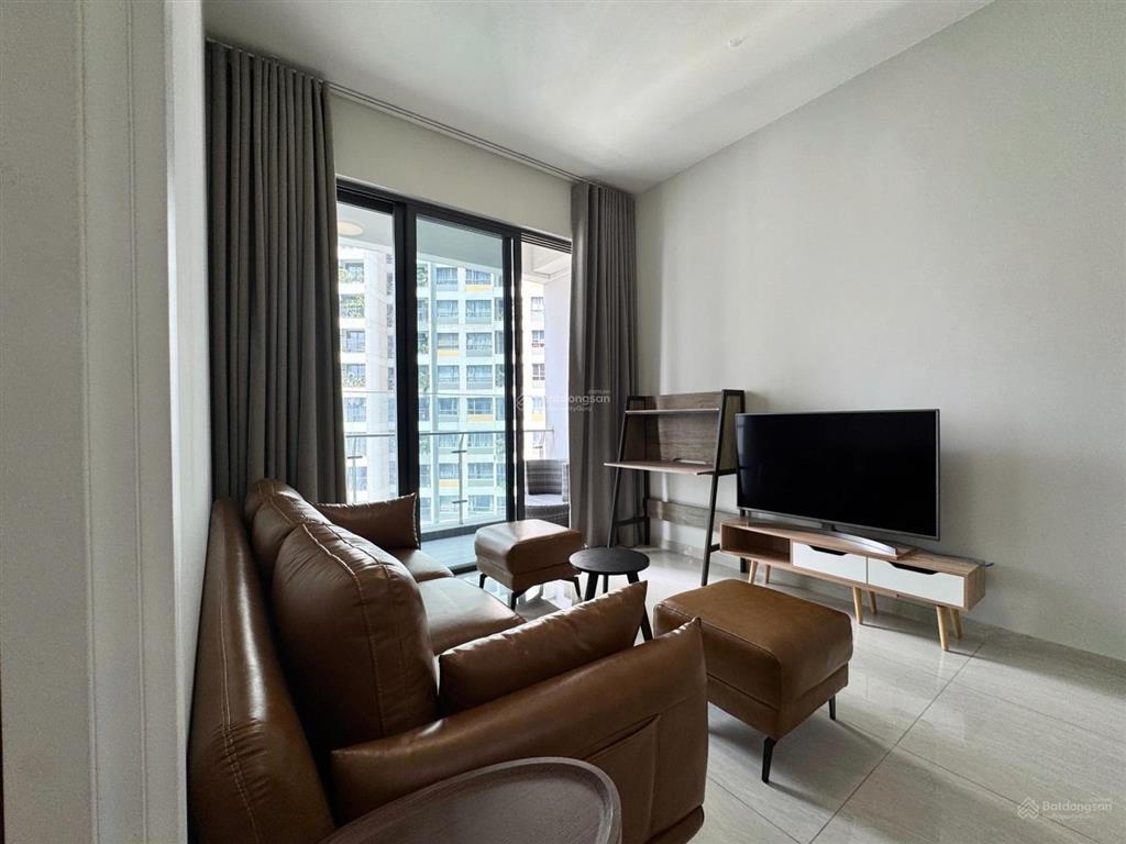 Q2 thảo điền 1pn có sổ hồng sẵn view hồ bơi mát mẻ giá 8 tỷ