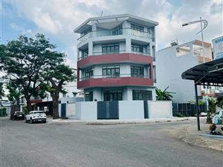 Cho thuê nhà 2 mặt tiền 4 tầng 600m2 sàn trống suốt có thang máy và hầm q2 giá 50 triệu