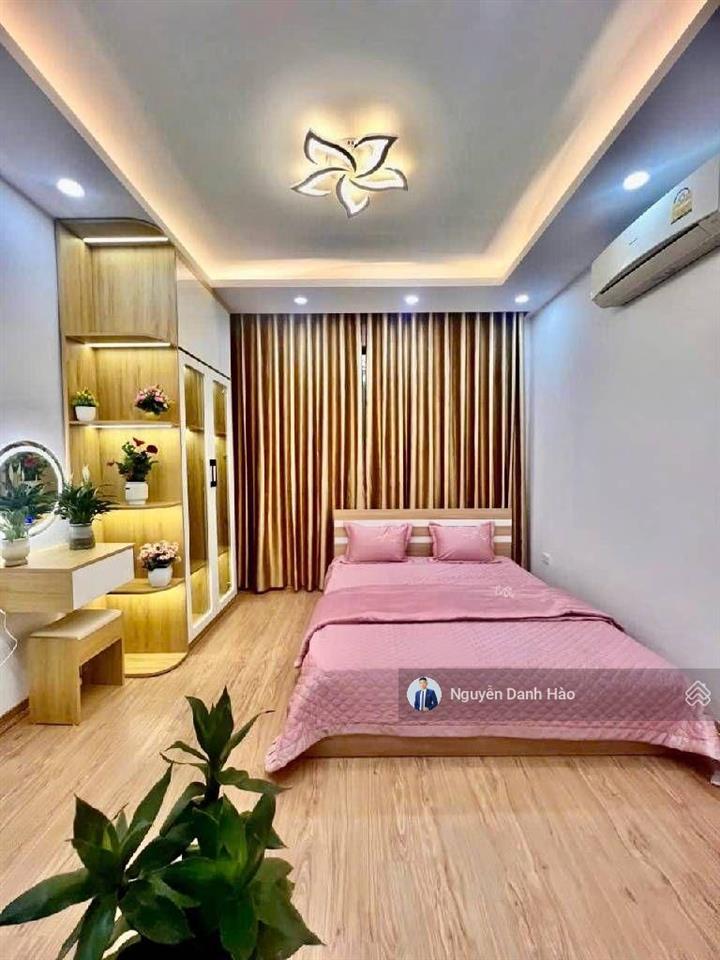 Hiếm phân khúc gần 6 tỷ  nhà 5 tầng  trung tâm đống đa, 20m ra ô tô  nội thất cao cấp.