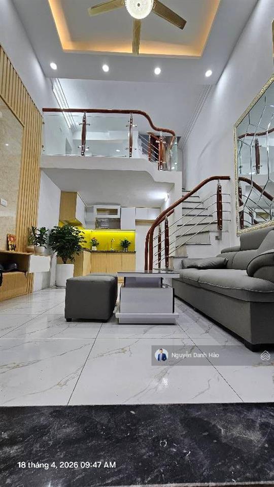 Hiếm phân khúc gần 6 tỷ  nhà 5 tầng  trung tâm đống đa, 20m ra ô tô  nội thất cao cấp.