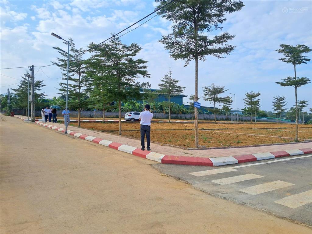 Giá rẻ nhất khu vực lô đất 105,1m²  mt 8,34m, full thổ cư phú cát, gần đại học quốc gia
