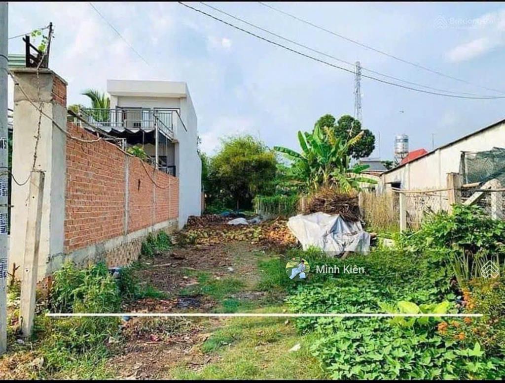 Chủ kẹt tiền cần bán gấp lô đất đ võ văn điều xã thái mỹ giá 990tr , sổ hồng riêng , dt 107m2 .