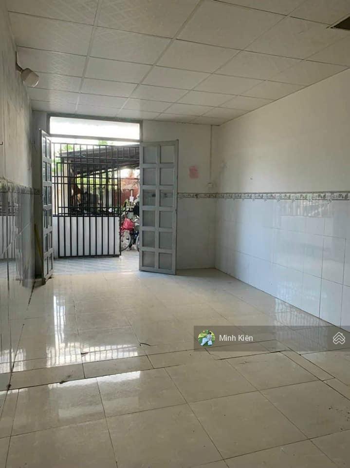 Chủ gửi bán căn nhà dt 98m2, bàn giao thô, sổ riêng ngay đường trung mỹ tân xuân