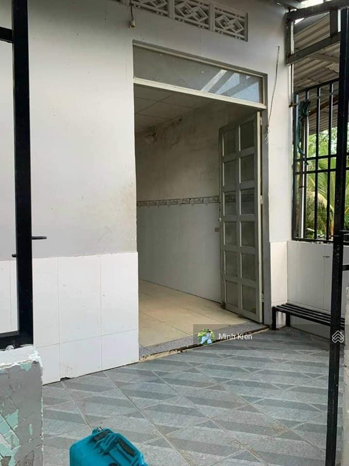 Chủ gửi bán căn nhà dt 98m2, bàn giao thô, sổ riêng ngay đường trung mỹ tân xuân
