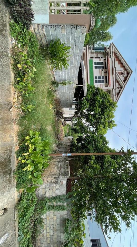Chính chủ bán đất mặt đường ql32 cũ, lâm thao, dt 311m2, thổ cư 100m2, mt 5m, sổ đỏ.  0915 552 ***