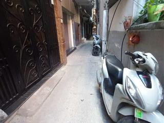 Bán nhà, phố lò đúc  hbt, vị trí đẹp, ngõ rộng ngay phố, sổ nở hậu, 3 ngủ, giá 7,45 tỷ