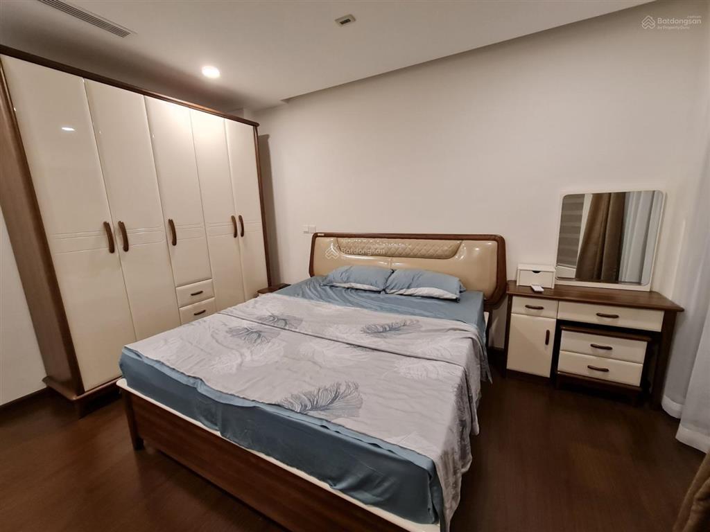 Bán cc luxury park views, 90 triệu / m2, 71 m2, 2pn, 2wc, giá siêu hời