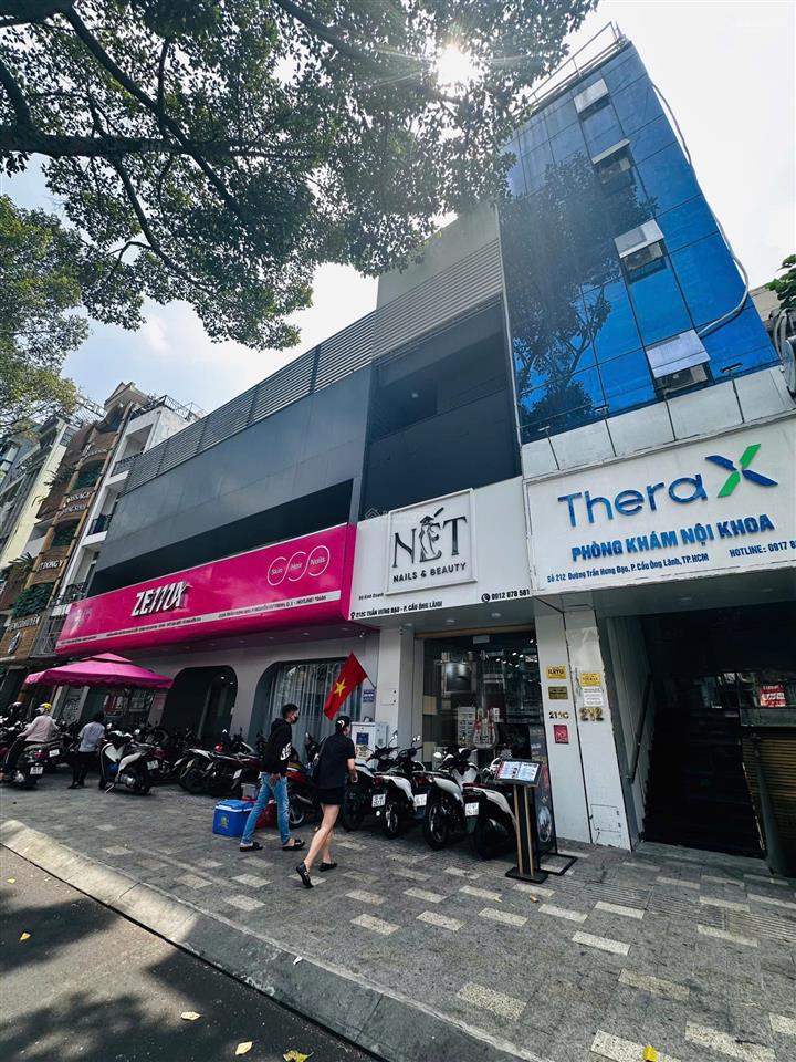 Siêu phẩm 212c trần hưng đạo q1 trệt 4 lầu giá chỉ 85tr