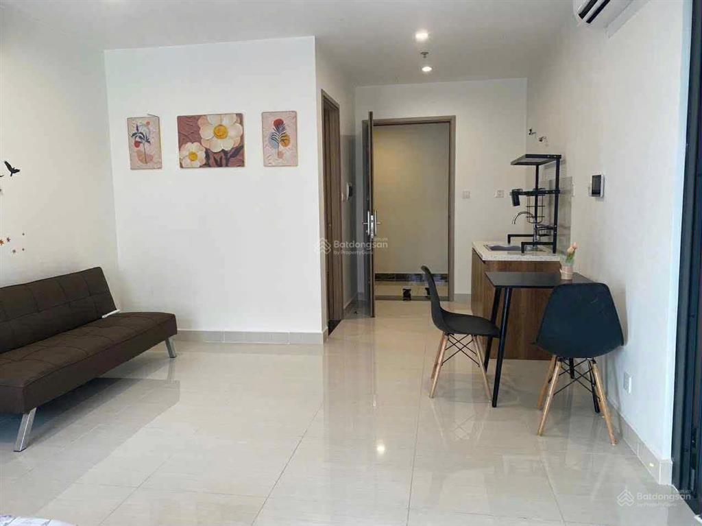 Cho thuê cc vinhomes grand park, 5 triệu, 36m2, đầy đủ nội thất, hướng tây nam