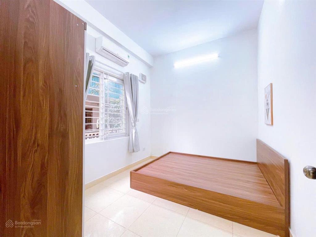 Siêu phẩm hoàng quốc việt phân lô 70m2 x 5 tầng ô tô đỗ cửa, trung tâm víp cầu giấy giá 19.5 tỷ