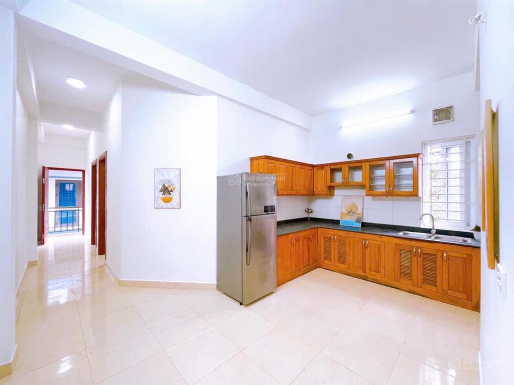 Siêu phẩm hoàng quốc việt phân lô 70m2 x 5 tầng ô tô đỗ cửa, trung tâm víp cầu giấy giá 19.5 tỷ