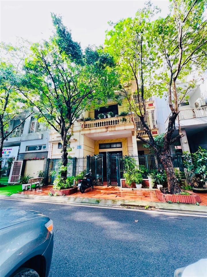 Chủ cần bán gấp nhà biệt thự kđt mỹ đình 100m, mt 8m, thang máy, gara ô tô giá 38 tỷ  0968 371 ***