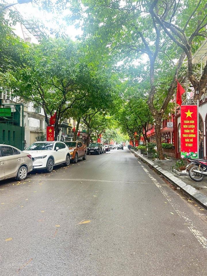 Chủ cần bán gấp nhà biệt thự kđt mỹ đình 100m, mt 8m, thang máy, gara ô tô giá 38 tỷ  0968 371 ***