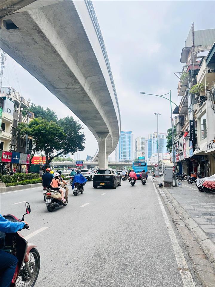 Bán nhà 5t 70mmt4.10m trung tâm cầu giấy mặt ngõ ô tô tránh kinh doanh cách mặt phố 50m giá 20 ty