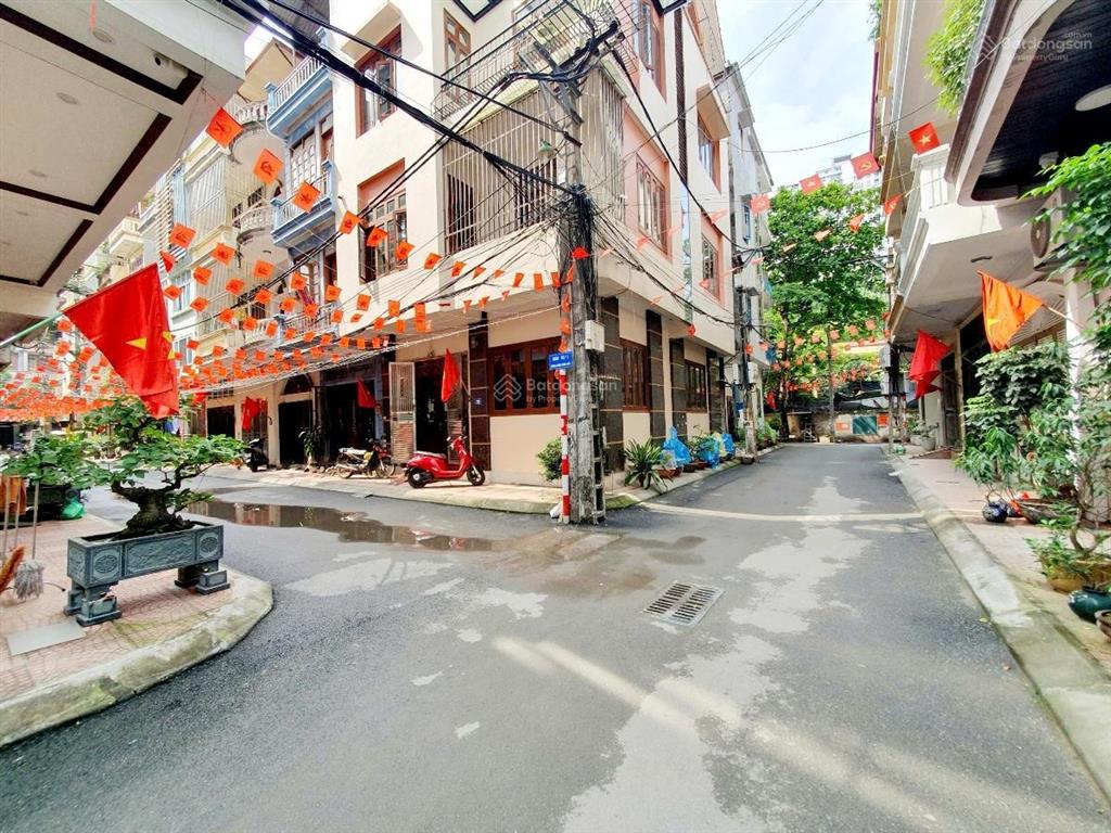 Bán gấp nhà phân lô hồ tùng mậu 55m x 5 tầng ô tô tránh dừng đỗ ngày đêm giá nhỉnh 12 tỷ
