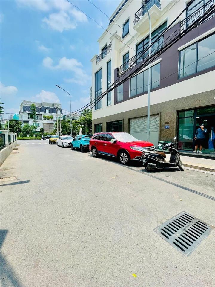 Bán nhà lô góc hàm nghi, nguyễn văn giáp nam từ liêm 90m  mt 8.6m ô tô đỗ cửa kinh doanh giá 24 tỷ