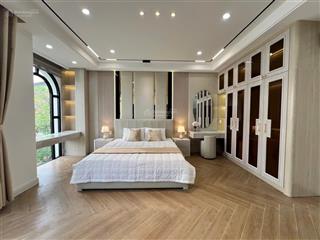 Bán tòa nhà mt phạm văn bạch p. 15 quận tân bình hđ thuê 360 triệu  90 tỷ