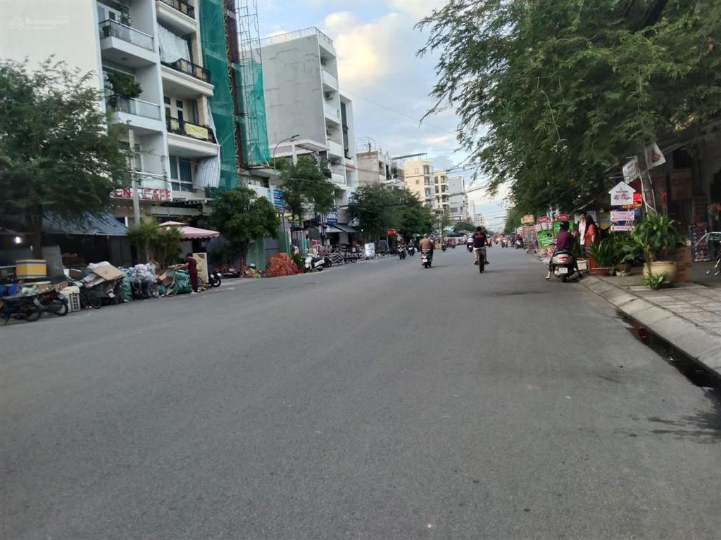 Bán nhà 4 tầng căn góc 2mt phạm văn bạch, ngang 8x16m, đang cho thuê 50t/tháng  p15, qtb