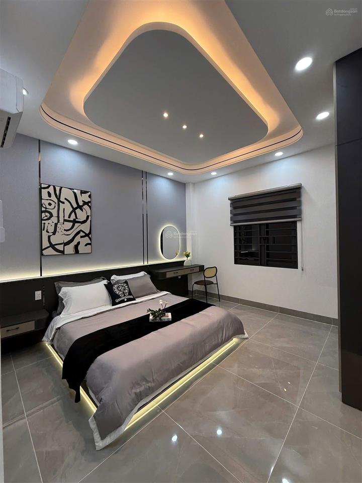 Sos sos  lên sóng siêu phẩm 4 tầng luxury thang máy 450kg, đường phan huy ích, phường 15  tb