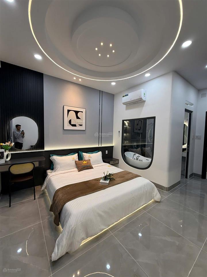 Sos sos  lên sóng siêu phẩm 4 tầng luxury thang máy 450kg, đường phan huy ích, phường 15  tb