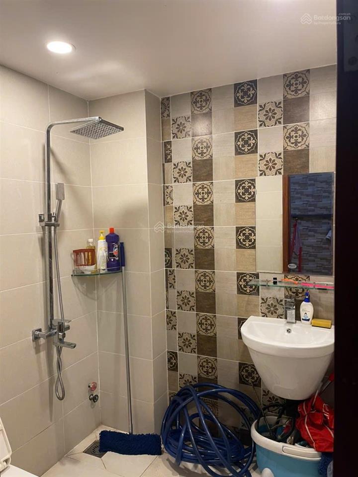Xuất cảnh bán nhà mặt tiền hoàng bật đạt +5 tầng, khu phân lô đẳng cấp p.15, tb